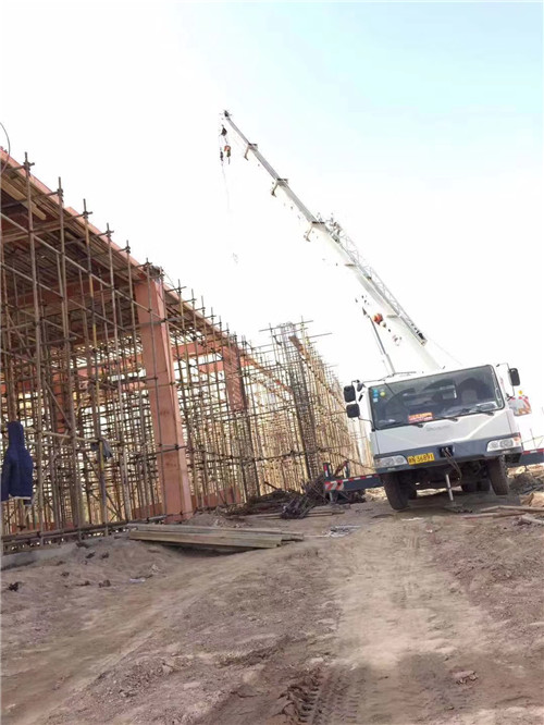 紫金县吊车作业的安全注意事项有哪些？